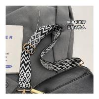 Personalizado nuevo bolso de las mujeres correa de hombro ancha de las mujeres de moda y simple viajero casual hombro bolsa de mensajero pequeña bolsa cuadrada - details 1