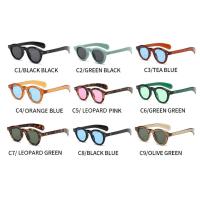 Gafas de sol redondas pequeñas a la moda para mujer, gafas de sol Retro transparentes con lentes oceánicos UV400, gafas de sol Punk con remaches para hombre - details 1