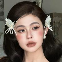 1 par de pinzas para el pelo de novia con estilo coreano, cuentas de perlas blancas, horquilla para novia, tocado de boda con borlas hecho a mano, accesorios para novia - details 1