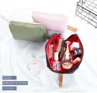 Bolsa de cosméticos de estilo coreano para mujer, bolsa de aseo impermeable, organizador de maquillaje, novedad de 2024 - details 3