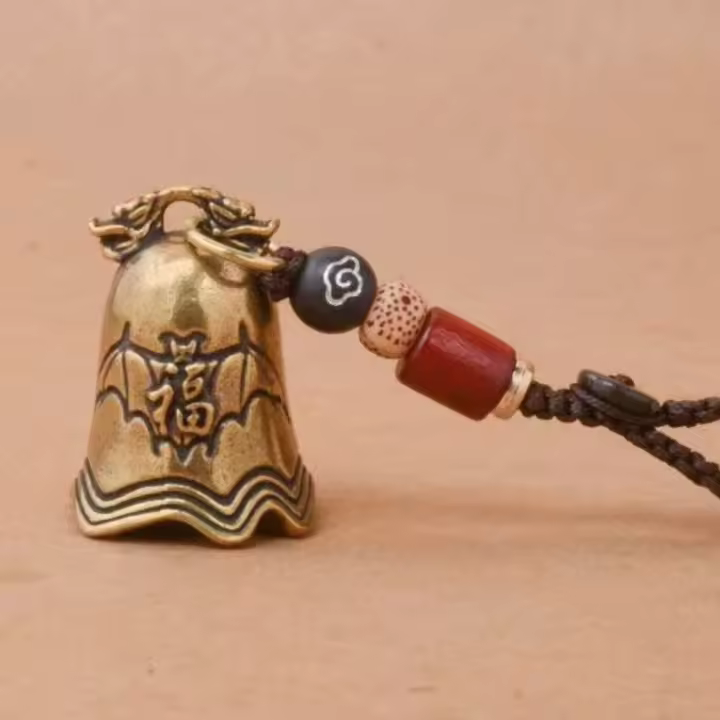 LLavero de coche con campana de latón Vintage, campana de latón, llavero con campana Mantra, cuerda de estilo étnico, llavero de coche hecho a mano para mujer - 1