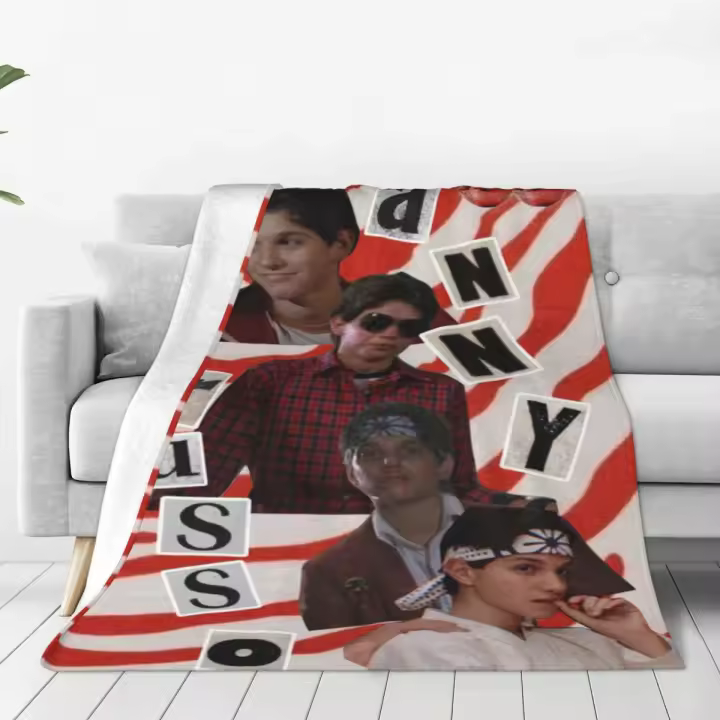 Manta de micropolar Ralph Macchio de los años 80, manta cálida de cuatro tamaños con dibujos animados para sala de estar, bonito regalo - 1