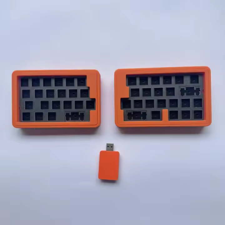 Jin45 Kit Teclado Dividido Inalámbrico Modo Único 2.4G Con Dongle, Hot Swap Personalizable, VIAL Y Color Rosa. Accesorios para teclados mecánicos gaming, compatibles con personalización y cambio rápido de interruptores. - 1