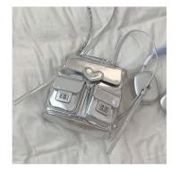 Mochila de moda para mujer, bolso de cubo con cadena versátil, bolso de viaje, bandolera doble de nicho coreano, novedad de 2025 - details 11