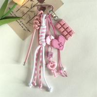 Llavero con forma de corazón de dibujos animados para niña, decoración de bolso antipérdida, colgante de bolso en forma de corazón, tejido a mano, multifuncional - details 3