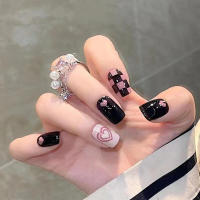Puntas de uñas decoradas con patrón de tablero de ajedrez, no se decoloran fácilmente, elegantes y a la moda para mujeres - details 4
