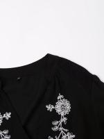 Vestido casual de otoño negro con botones delanteros para mujer, cinturón, bordado floral, manga corta/larga y cuello en V. - details 4