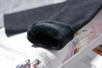 Leggings gruesos de otoño e invierno, pantalones ajustados lisos a la moda, mallas cálidas de lana para mujer, mallas informales negras brillantes de cintura alta - details 6
