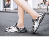 ⭐ 🔥 ⭐ Antideslizante de los hombres y las mujeres zapatos con agujeros graffiti camuflaje al aire libre pareja sandalias de playa verano de suela gruesa pisando mierda zapatillas geniales de los hombres y las mujeres - details 12