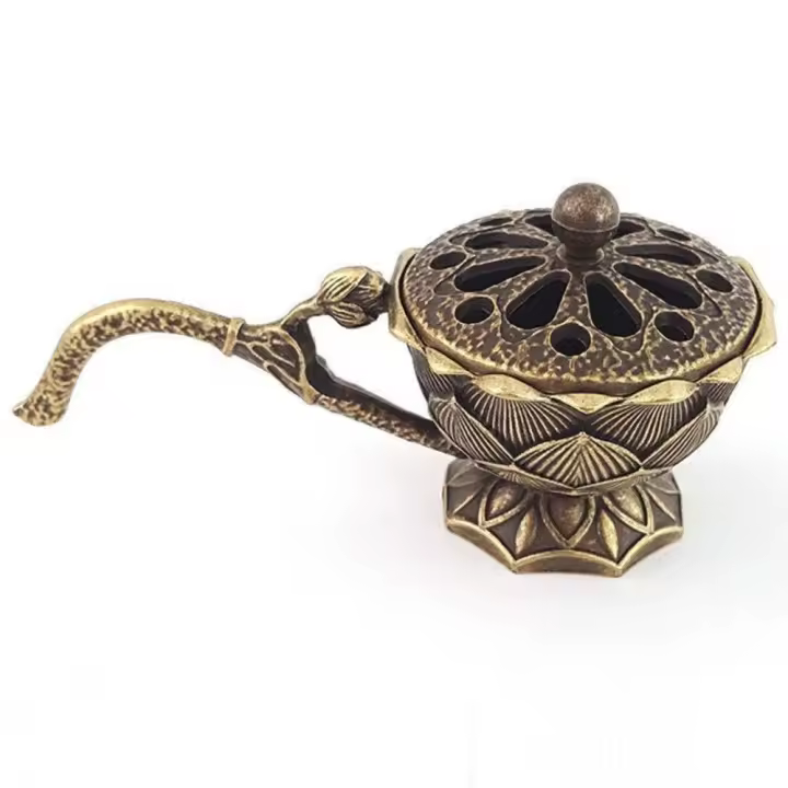 Estufa de mano de loto de aleación con cubierta, quemador de incienso de cobre Retro, de Metal pequeño incensario ahuecado, accesorios de cena a la luz de las velas - 1