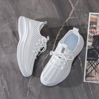 Zapatillas de deporte a la moda para mujer, zapatos informales de malla transpirable con tejido de mosca, suela suave hueca, para exteriores - details 5