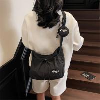 Bolso de hombro con cordón informal coreano, bolso cruzado plisado ligero de gran capacidad, bolso de viaje con cremallera de diseñador minimalista - details 20