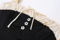 Vestido de verano sin mangas con cuello cuadrado y mini plisado con tirantes finos - details 10