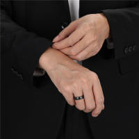 Tigrade-Anillo de cerámica cepillada para hombre y mujer sortija de boda color negro mate talla grande 4/6/8mm de ancho - details 4