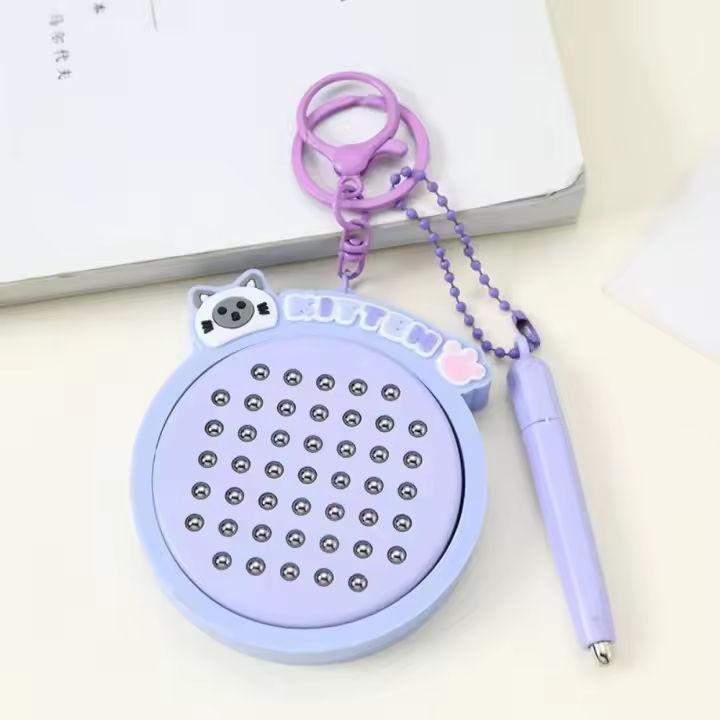 Llavero con tablero de dibujo magnético para gatito, juguete relajante DIY, Mini llavero divertido Montessori con bolígrafo magnético, colgante de gato de dibujos animados - 1