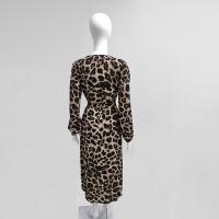 Vestido irregular de punto con tirantes de cintura alta y gasa con cuello en V y estampado de leopardo - details 32