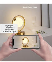 Tomaxin Lámpara de mesa con sensor táctil, lámpara de estudio compacta con protección ocular y bola de cristal enchufable dorada, lámpara de noche dimmable. - details 1