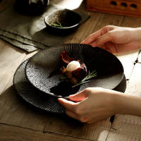 Plato de cerámica japonés Plato creativo Vajilla vintage para el hogar Plato creativo a rayas Plato de desayuno Plato de verduras - details 2
