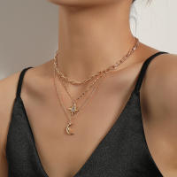 Collar con colgante de media luna tridimensional a la moda para mujer, collar con hexagrama de diamante de temperatura multicapa - details 1