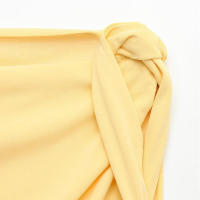 Camiseta casual amarilla sólida para mujer, cuello redondo, sin mangas, moda primavera-verano 2025 - details 4