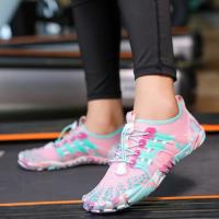 Zapatos acuáticos de verano para niños, zapatos acuáticos antideslizantes para hombres y mujeres, zapatillas deportivas de playa descalzas, novedades, talla 26-41, 2024 - details 7