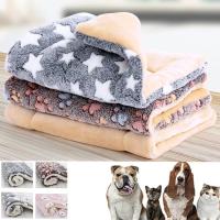 Colchoneta de dormir para mascotas, cama de perro y gato, manta gruesa de piel suave, almohadilla de terciopelo lavable para el hogar, manta cálida con patrón de estrellas y huellas - details 0