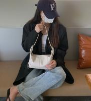 Bolso bandolera de cuero con cremallera, estilo retro europeo y americano, nuevo. - details 3