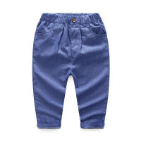 Conjunto de tres piezas de moda infantil para otoño: chaleco, traje formal para niños, cárdigan de manga larga de algodón con boutonniere. - details 10