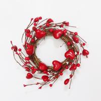 Corona Artificial en forma de corazón de 30cm, candelabro de corazón de baya de espuma romántica, corona roja hecha a mano para el Día de San Valentín, fiesta de boda - details 2