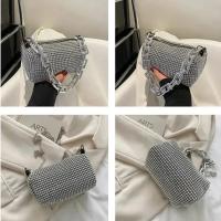 Bolso tipo cubo con diamantes de imitación de versión completa, bolso con bola de cadena brillante, mini bolso cruzado para mujer - details 20