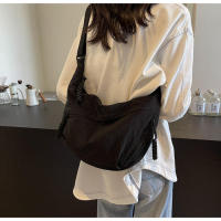 Bolso cruzado minimalista de gran capacidad para mujer, bolso pequeño de hombro para estudiante, bolso de dumplings versátil, nuevo estilo - details 39