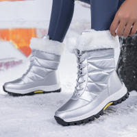 Botas de nieve con cordones para mujer con suela gruesa de terciopelo, zapatos cálidos de algodón del noreste antideslizantes de invierno, de gran tamaño - details 6