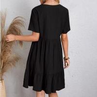 Vestido de playa elegante plisado de manga corta con cuello en V para mujer Ropa sencilla y cómoda Falda monocromática de corte A - details 2