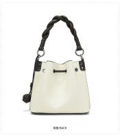 Nuevo bolso de moda para las axilas con cubo de color en contraste, versión coreana informal, bolso de mensajero de hombro, bolso universal para mujer - details 9