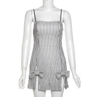 Vestido de rayas de cadera delgada de hombro recto con cinturón halter para mujer, nueva línea - details 8
