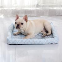 Cama de refrigeración portátil para perros de seda de hielo, cómoda y suave estera fresca para mascotas, almohadilla de verano antideslizante e impermeable para mascotas - details 5