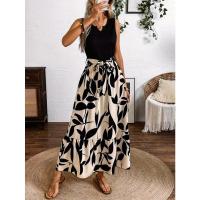 Vestido acampanado hasta la rodilla para mujer, estilo playero informal exótico con estampado floral, cuello redondo y cintura alta. - details 2