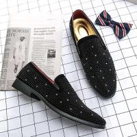 2023 nuevo vestido informal de moda para hombre, zapatos de cuero ligeros puntiagudos grandes para fiesta de boda - details 2