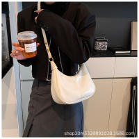 Nueva bolsa de axila popular y versátil de cuero con textura de cera de aceite, bolso de hombro de moda. - details 15