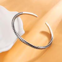 Retro Fashion Man Open Bracelet Engraved Leaf Design Bracelet Gifts To Friends Jewelry - details 2