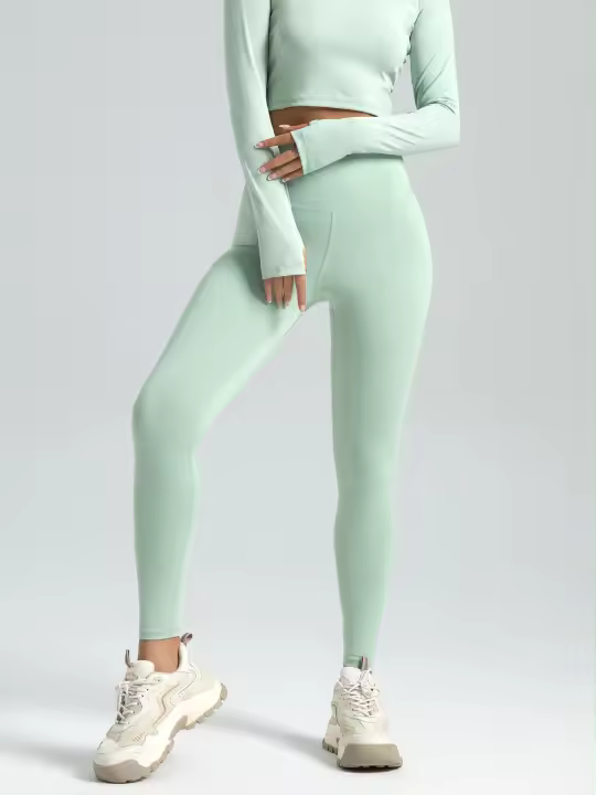 Leggings deportivos sólidos de cintura alta para mujer, pantalones ajustados transpirables y cómodos de secado rápido para correr en Yoga, ropa deportiva para mujer - 1