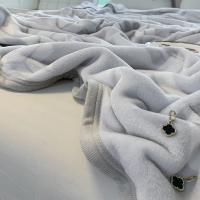 Manta de Lana de Estilo Geométrico en Blanco para Colchones y Sofá Reacciona con Impresión Gráfica Ideal para Cama Individual/Reina/Rey - details 11