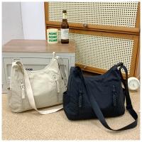 Bolso bandolera ligero con múltiples bolsillos para mujer - details 27