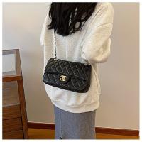 Bolso cuadrado pequeño informal, bolso de mensajero de cadena, nueva moda, bolso de hombro de diamantes. - details 7