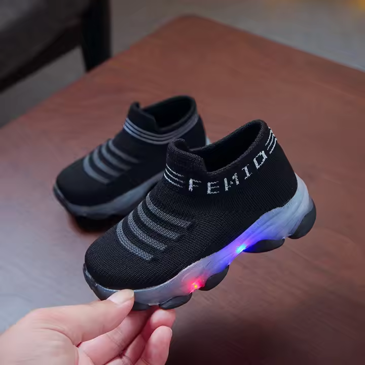 Zapatos deportivos con luces LED para niños, Zapatillas deportivas para niños pequeños, luminosas de malla para correr - 1