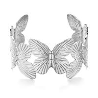 Pulsera ancha abierta de mariposa y flor hueca de acero inoxidable de alta calidad, brazaletes ajustables chapados en oro, joyería para mujer - details 6
