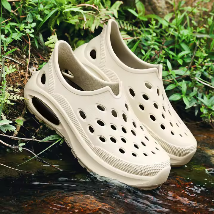 Sandalias Gruesas de Suela con Agujero para Hombres y Mujeres Moda de Playa, Deportes de Ocio, Temperamento Versátil, Pisando Caca - 1