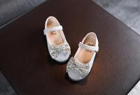 Zapatos de baile con gancho y bucle de princesa elegantes planos para niño brillante de cuero con lazo para niña, 2024 - details 3