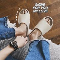 Zapatillas de nube con plataforma gruesa para mujer, suela suave de EVA, chanclas de playa de verano, zapatillas antideslizantes para el baño y el hogar - details 0