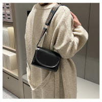 Bolsos cruzados de moda para mujeres, bolso de hombro con tapa de alta capacidad - details 15